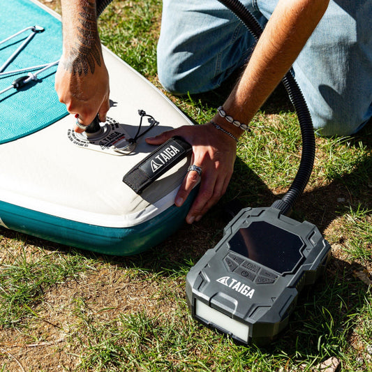 PREMIUM BATTERY ELECTRIC PUMP FOR INFLATABLE PADDLE BOARD – 22 PSI