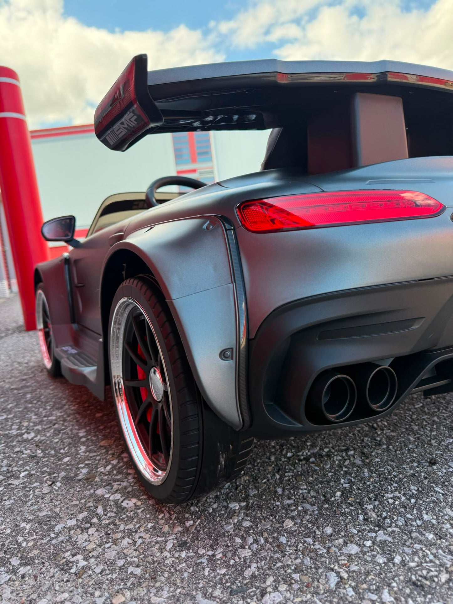 2026 24V Mercedes Benz GT Widebody NEW 2 Seater Race Car with Remote Control with DRIFT